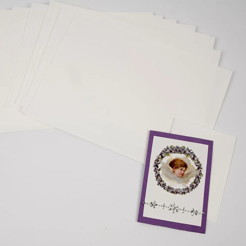 Dekorativt papper, A4, ark 210x297 mm, 135 g, råvit, 25 ark/ 1 förp.