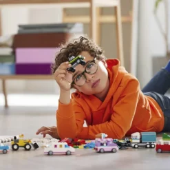 LEGO® Classic Kreativa Fordon, 900 delar/ 1 förp.
