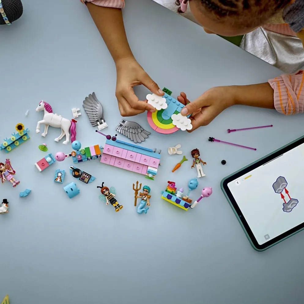 LEGO® Friends maskeradfest med enhörning, 261 delar/ 1 förp.