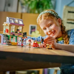 LEGO® Friends Music Store and Apartment, 483 delar/ 1 förp.