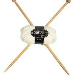 Melbourne ullgarn, L: 92 M, råvit, 50 g/ 1 nystan