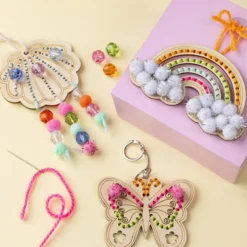 Mini DIY Kit Broderi, Fjäril, snäcka, regnbåge, mixade färger, 1 förp.