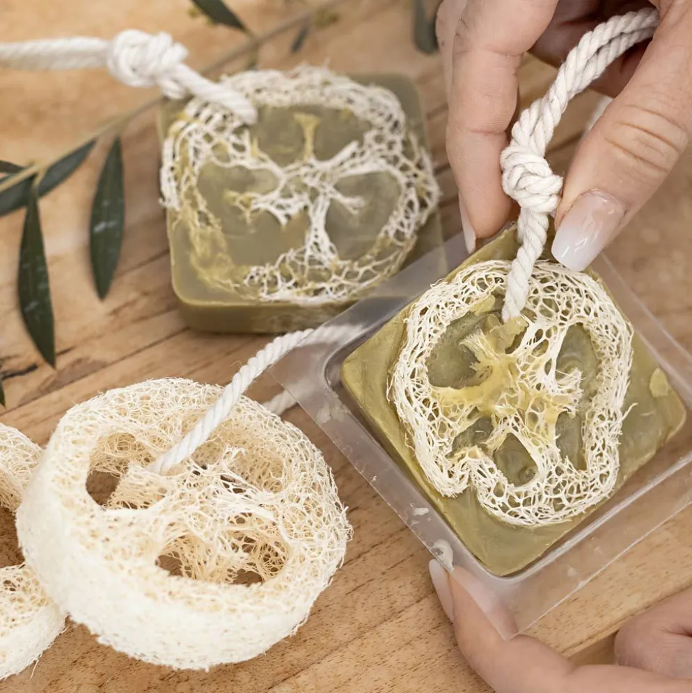 Naturlig loofahsvamp, L: 10 cm, Dia. 5,5-8 cm, ljusnatur, 2 st./ 1 förp.