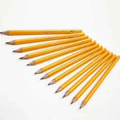 Skolblyerts, L: 17,5 cm, HB, tjocklek 7 mm, kärna 2 mm, 12 st./ 1 förp.