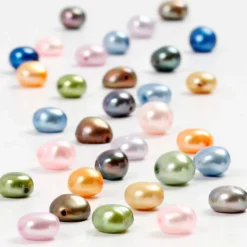 Sötvattenspärlor, stl. 5-6 mm, Hålstl. 0,5 mm, 40 cm/ 1 förp.