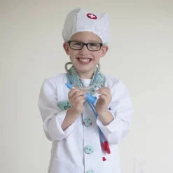 Utklädning till doktor, stl. 5-6 år, ljusgrön, 4 delar/ 1 set